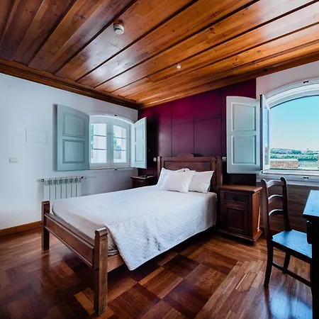 Πανσιόν Patio Da Figueira Torres Vedras