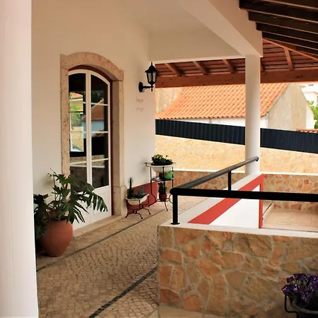 Patio Da Figueira 게스트하우스 3*