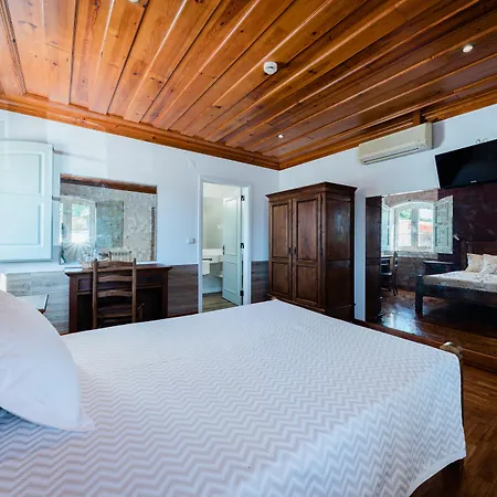 Patio Da Figueira 게스트하우스 토레스베드라스