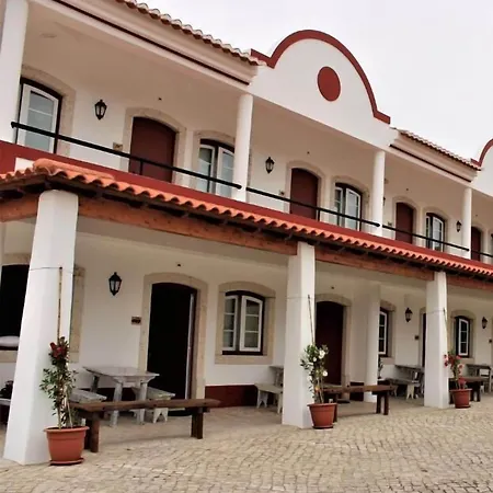 Pátio Da Figueira